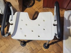 Scaun WC pentru varstnici, stare impecabila