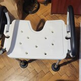 Scaun WC pentru varstnici, stare impecabila